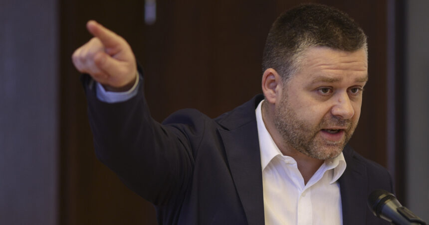 ciprian ciucu a convocat constructorii si operatorii de utilitati in contextul inceperii anului scolar ce masuri anunta primaria 6a99842cf273c