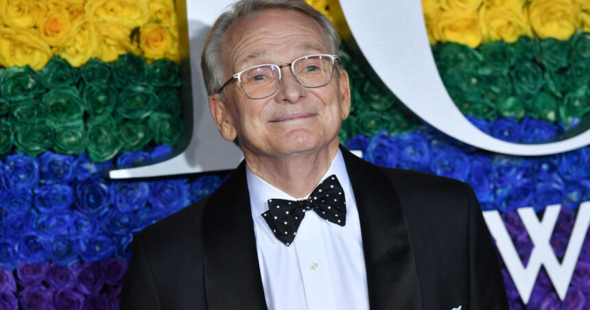 creatorul de moda bob mackie a murit la varsta de 87 de ani designerul a fost faimos pentru colaborarile cu cher si elton john 6aaae552371e7
