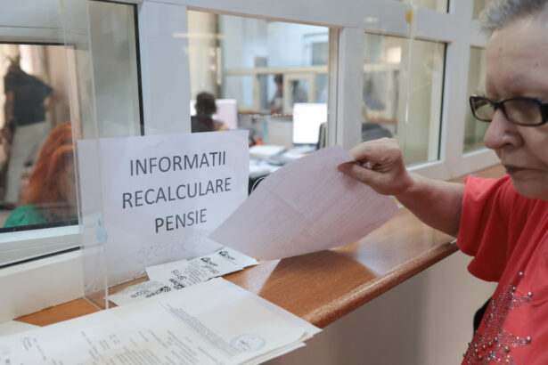 cum sunt luati in calcul anii de facultate pentru pensionare reprezentantii casei de pensii legea ii avantajeaza pe romani 6aa8c60b6f32c