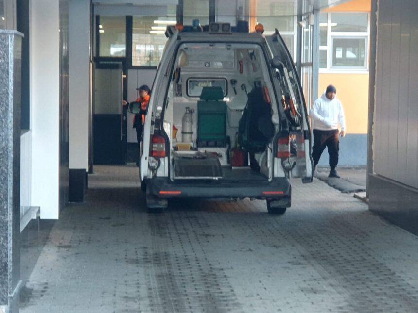 eveniment socant la constanta cum a ajuns un barbat la spital cu o bucata de cutit infipta in cap 6a95fe06d04f5