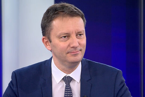 exclusiv siegfried muresan nu ia in calcul sa si depuna mandatul daca nu obtine voturile pentru investirea unui guvern 6aad8424b30b1