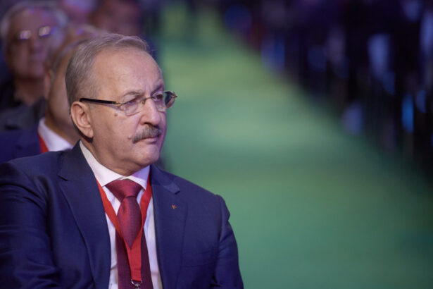 exclusiv vasile dincu isi doreste o noua runda de negocieri pentru guvern s a ajuns ca partidele sa exceleze in a trage linii rosii 6aabe417661f9