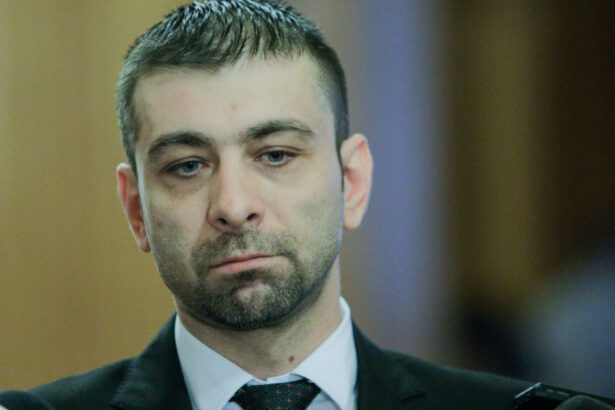 exclusiv vicepresedintele psd despre o posibila guvernare cu aur putem sa ne asezam la masa cu oricine nu avem in plan acest lucru 6ab23fd10a30e