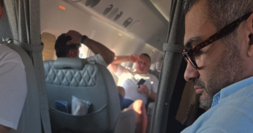 foto primele imagini din avionul privat cu care politicieni si magistrati au zburat in mykonos 6aa1662551cef