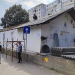 foto video a inceput demolarea bisericii izvorul tamadurii cunoscuta ca biserica de pe trotuar 6ab0fa34165c8
