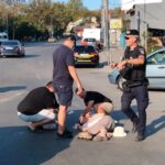 foto video o femeie a fost lovita de o masina pe strada soveja 6aa5630364ebd