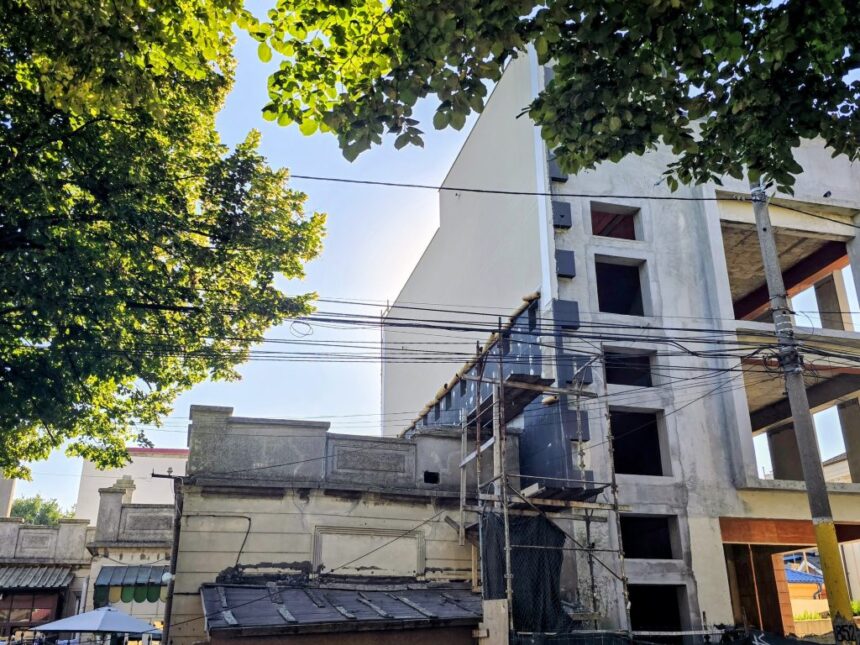 galerie foto bloc intre case in centrul constantei investitia de pe strada rascoalei 1907 se apropie de final 6aadb1f867119