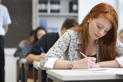 guvernul a aprobat premii pentru absolventii cu media 10 la evaluarea nationala si bacalaureat cati bani vor primi 6a994f7231ad4