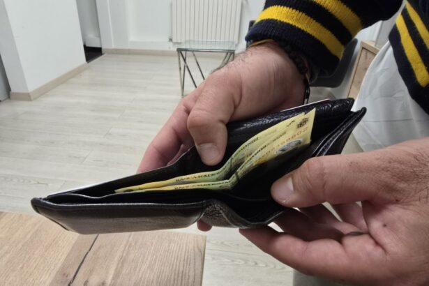 guvernul publica salariile sefilor companiilor de stat cine conduce si cat castiga la constanta 6ab5ac8d4db96