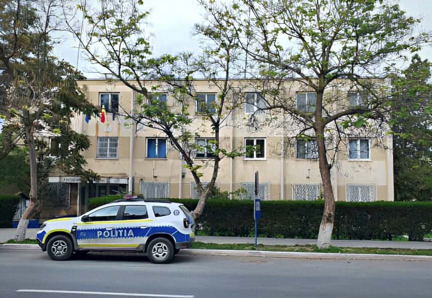 justitiara de harsova a vrut sa i bage in bucluc pe doi inculpati i a fotografiat si a anuntat politia ce au decis judecatorii 6abc327a59073