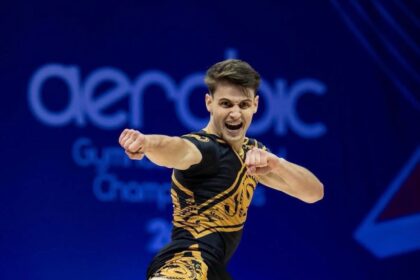 leonard manta de la csm constanta pe podium la mondialele de gimnastica aerobica 6aa845f5ef3ef