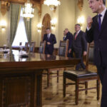 live text delegatia psd condusa de sorin grindeanu fata in fata cu nicusor dan au inceput consultarile pentru functia de prim ministru 6aab853537cff