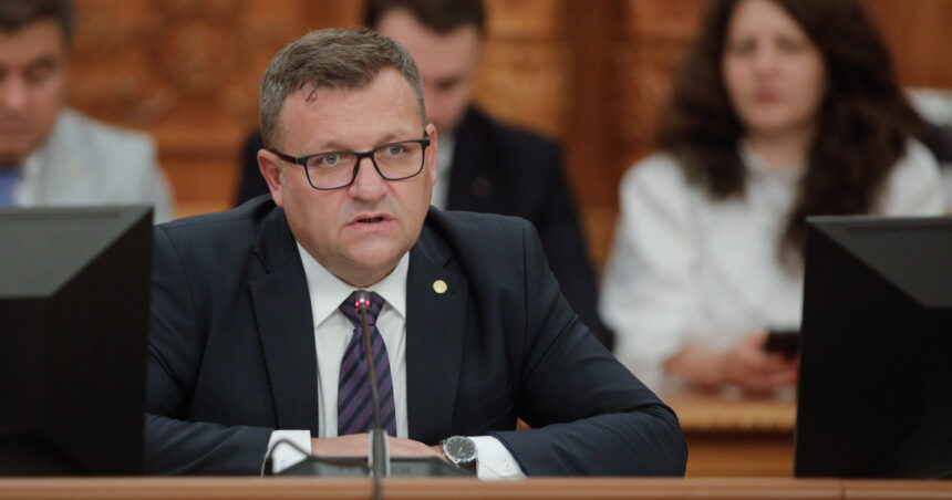 marius budai il acuza pe ilie bolojan ca ascunde adevaratul deficit facturile nu au disparut doar au fost puse la coada 6aa7942f0d107