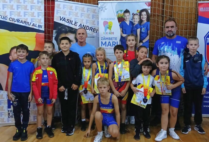 micii luptatori de la cs navodari au urcat pe podium de 8 ori la campionatele nationale 6abb8ddde4c6c