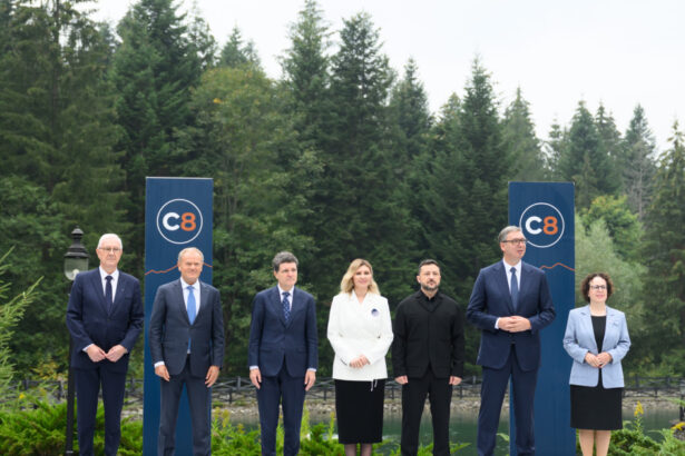 nicusor dan despre clasa cu predare in romana inchisa in ucraina mae a deschis o ancheta ce spune zelenski 6aad4728a7249