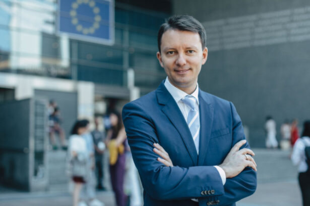 presa internationala inclusiv cea rusa scrie despre desemnarea europarlamentarului siegfried muresan pentru functia de prim ministru 6aac34f215273