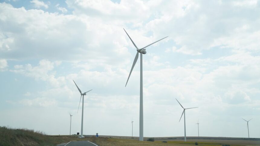 radramo power face noi investitii in infrastructura parcului eolian pestera 2 6ab9816710479