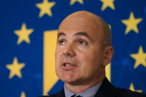 rares bogdan recomand parlamentarilor din platforma liberal conservatoare sa voteze guvernul undercover bolojan 2 6ab4275e5d104