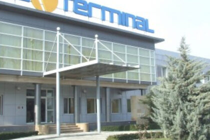salariatii oil terminal anunta greva generala ce revendicari au si cum reactioneaza conducerea companiei 6a986e72ce152