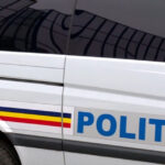 scandal la un colegiu din ploiesti parinte scos incatusat din incinta scolii dupa ce a provocat un accident si s a certat cu portarul 6aa7fda525832