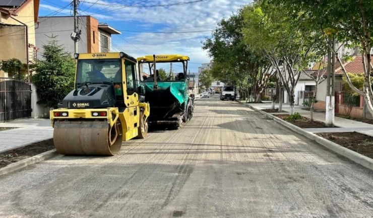 se asfalteaza strada rasuri din constanta traficul rutier este restrictionat total 6ab37597eafc1