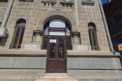 se incearca din nou salvarea unui simbol al constantei peste 62 de milioane de lei pentru reabilitarea colegiului mircea cel batran 6abaebbbe4e54
