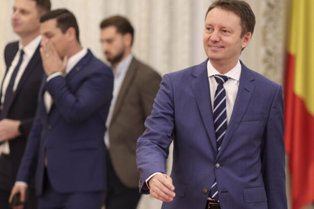 siegfried muresan sustine ca sorin grindeanu l ar fi criticat in orice scenariu daca era soare afara ar fi fost suparat ca e cald 6ab63450e1e1d