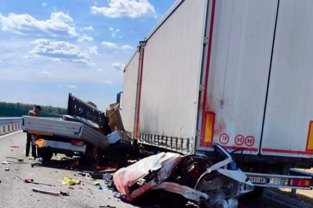 trei persoane au murit si doua au fost ranite intr un accident grav pe drumul expres craiova pitesti 6a9aee4aba95b