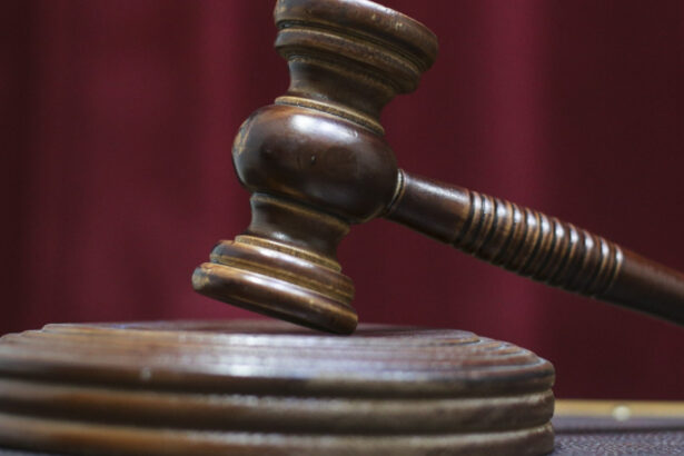 un barbat a fost trimis in judecata pentru instigare publica dupa ce a indemnat pe facebook la violente impotriva magistratior 6ab3bb8336f58