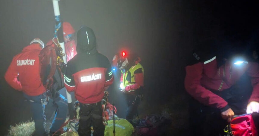 un turist a murit dupa ce a cazut in muntii fagaras la varful mircii operatiune dificila a salvamontistilor 6aa63ba60ff9e