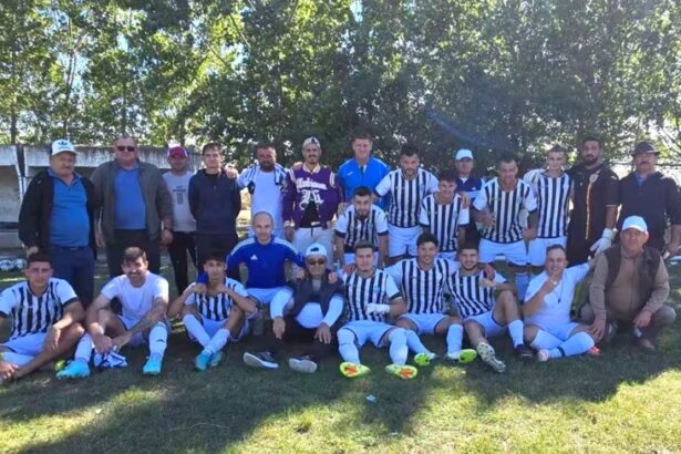 victorii la scor pentru liderele celor doua serii din liga a v a in etapa de duminica 6aba5897a0fa3