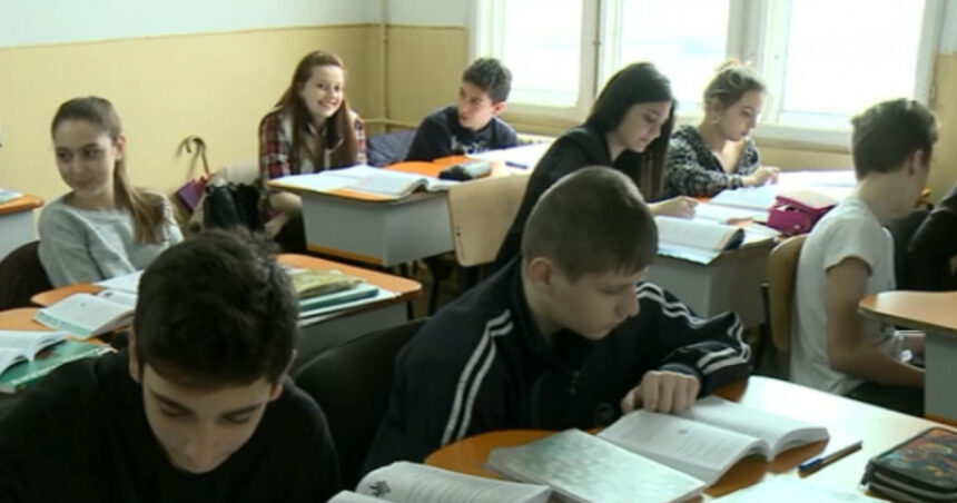 video bursa de prezenta un proiect de lege controversat care ar putea modifica alocatiile copiilor cine pierde si cine primeste mai mult 6aaac3ce99664