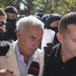 video calin georgescu la iesirea de la cab ii multumesc lui george simion pentru integritate care era planul lui pentru liderul aur 6aba4bfb4736e