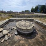 video foto un element inedit al statiunii mamaia se degradeaza sub ochii tuturor singurul ceas solar din piatra 6aa9c6b5510f5