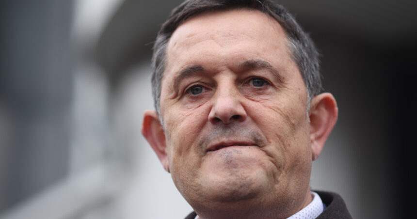 video gheorghe piperea aur dupa nominalizarea lui siegfried muresan nu vom vota daca se tine de cuvant acelasi lucru va face si psd 6aac18d09345f
