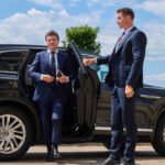 video mesajul lui nicusor dan pentru ministrul nazare si noua lui sotie presedintele si partenera sa au participat la nunta 6aa66e144abfc