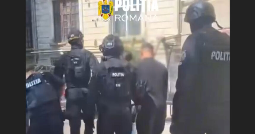 video metoda falsul accident folosita pentru a obtine mii de lei de la soferi in bucuresti perchezitii si trei persoane retinute 6a991e3a91ae2