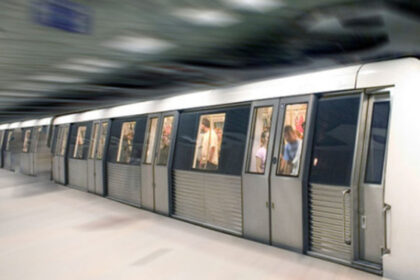 video metroul s ar putea opri sindicate lipsa bugetului pune in pericol plata salariilor conturile metrorex sunt aproape goale 6aa2867300fd7