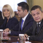 video sorin grindeanu catre nicusor dan la consultarile de la cotroceni psd e indreptatit sa conduca guvernul 6aab8fb547f4f