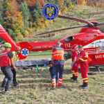 accident grav pe munte un adolescent de 14 ani a cazut pe un traseu de mountain bike a fost nevoie de interventia elicopterului smurd 6acbd56d1fda3
