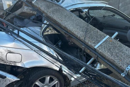 accident la campia turzii unde o masina a intrat intr un stalp din beton elicopterul smurd solicitat pentru un copil de 7 ani 6abe7c3e64af2
