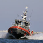 avion medical american cu sase persoane la bord disparut in largul coastei sua garda de coasta il cauta 6ac15e84cbcde