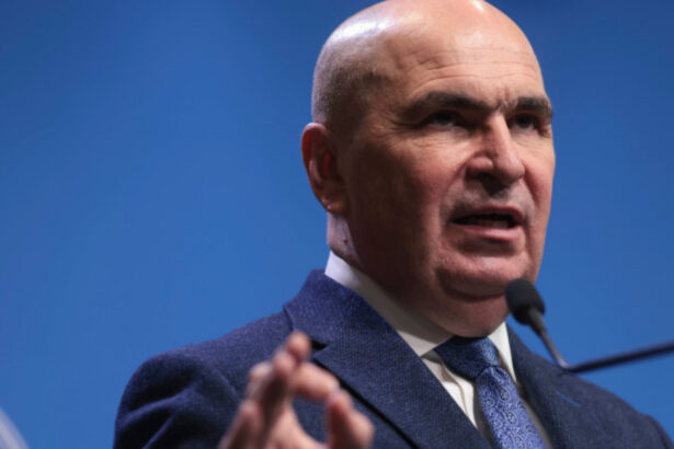 bolojan a semnat acordul cu niculescu stabileste conditiile pentru urmatoarele doua trei luni clauza obligatorie pentru deficit 6ad51ce04fef4