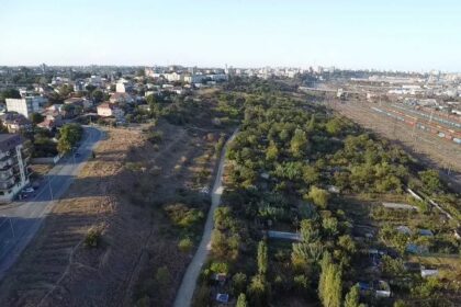 cum ar trebui sa se schimbe la fata zona cuprinsa intre strada traian si soseaua portului promenada si inaltime maxima de doua trei etaje 6ac2e632ed0de