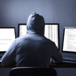 cum pot ajunge hackerii la dispozitivele casnice sau la sistemele de supraveghere si alarma ale locuintei reuters 6ace4735ec2e8