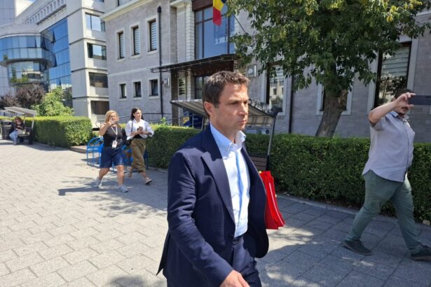 curtea de apel galati va decide soarta procesului de coruptie al lui cristian radu inalta curte a decis stramutarea dosarului 6ac5eb87489e5