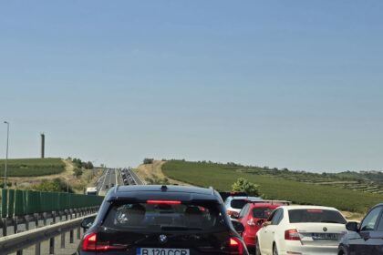 depistat baut posibil si drogat fara permis de conducere la volanul unei masini care rula pe autostrada spre cernavoda 6ac20c1fb1001