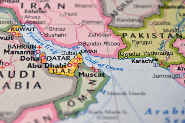 doua nave lovite de proiectile in stramtoarea ormuz pe fondul conflictului dintre sua si iran 6acf24b1098ec