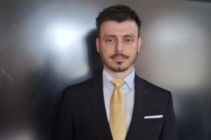 dumitru paris dupa preluarea atributiilor de prefect impreuna cu intreaga echipa vom asigura continuitatea activitatii institutiei 6ac1faa8f1894