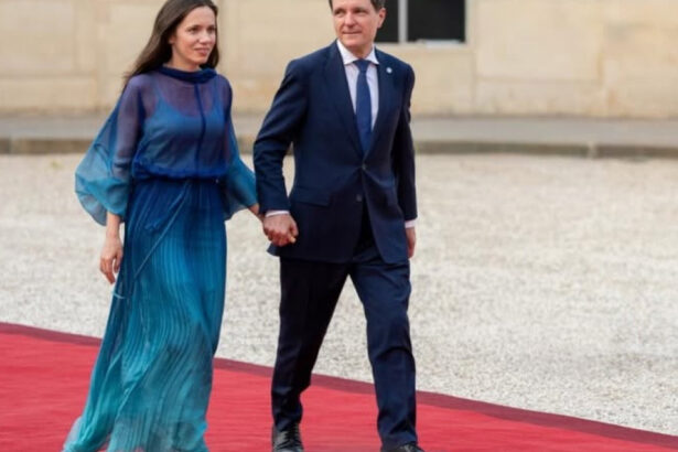 exclusiv csoma botond despre ideea lui traian basescu ca mirabela gradinaru sa candideze la alegerile prezidentiale cred ca a facut o gluma 6ac38d8d18b64